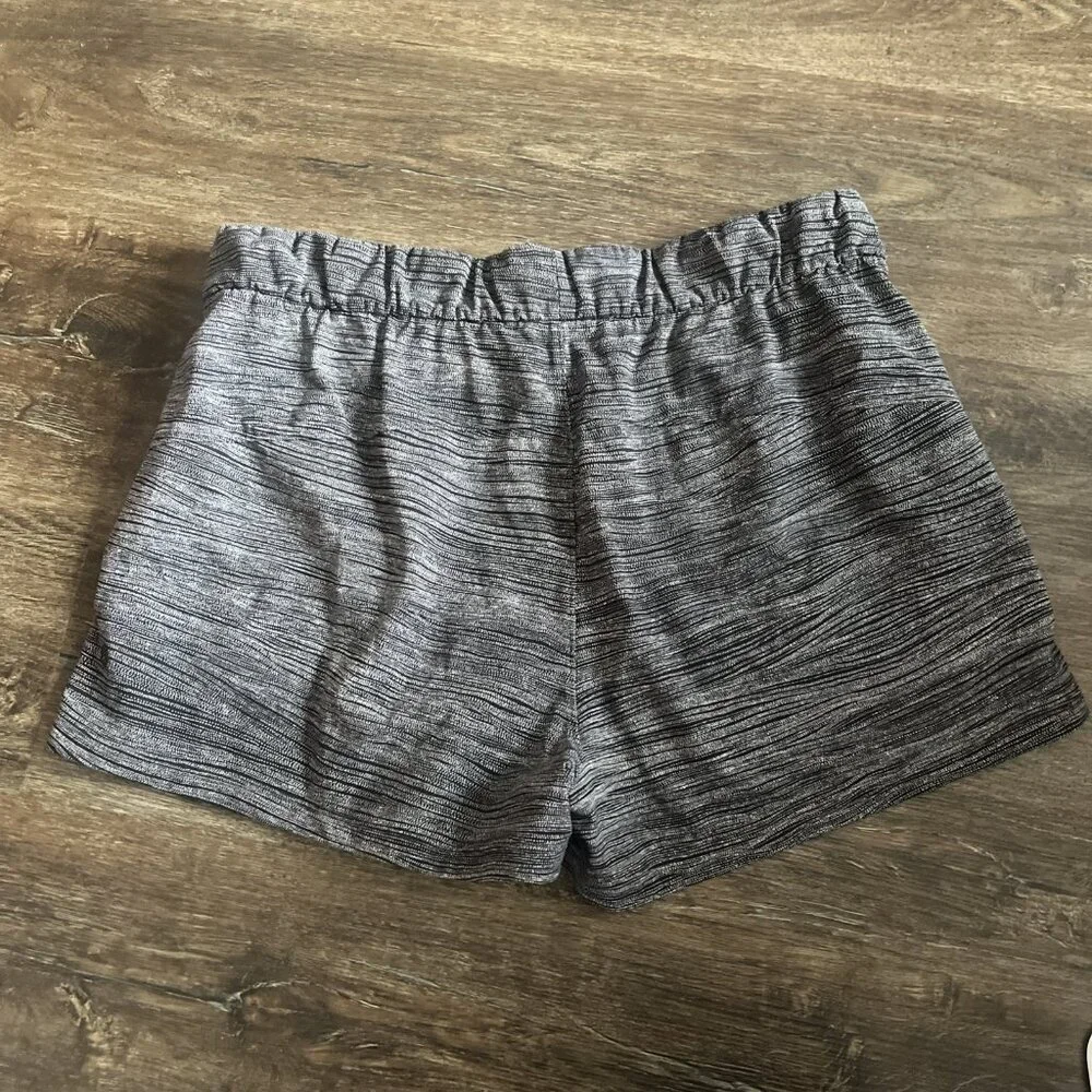 Lululemon On The Fly Short (3